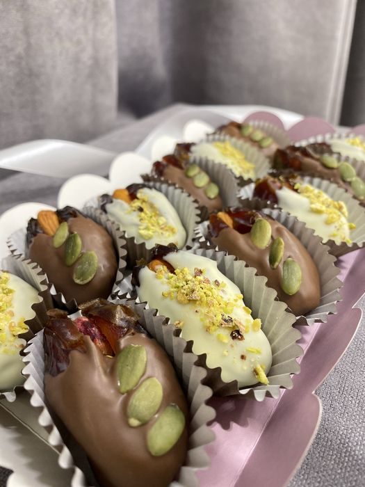 Финики в шоколаде 3700тг