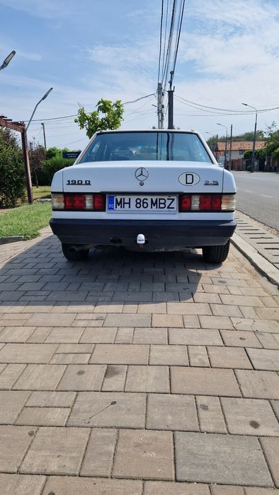 Mercedes Benz w201 190 2.5D 90CP