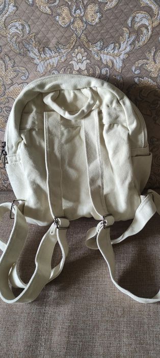 Красивый мини-рюкзак