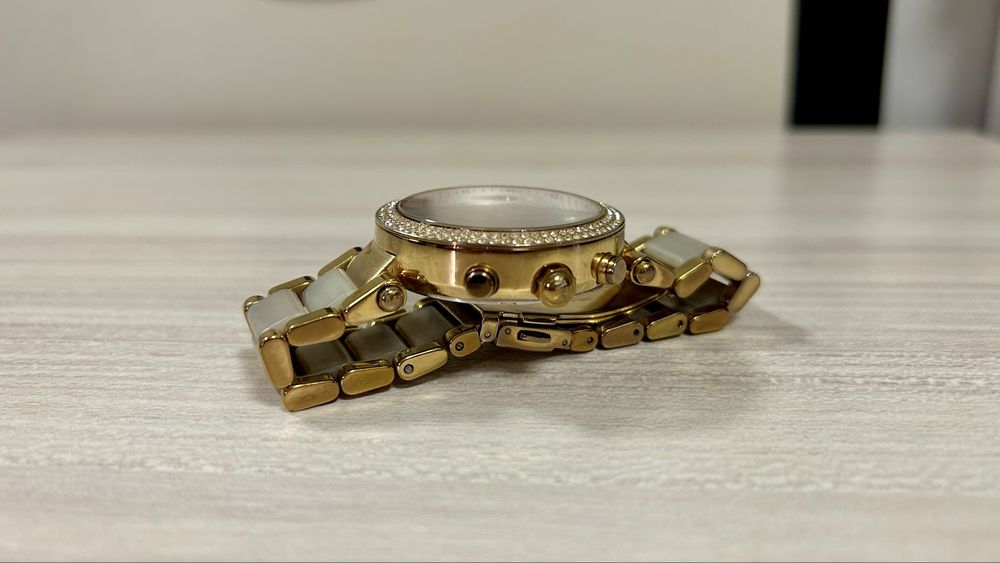 Дамски часовник Michael Kors Parker MK5896 Gold