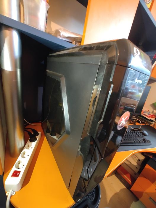 Компютър за леки задачи и игри