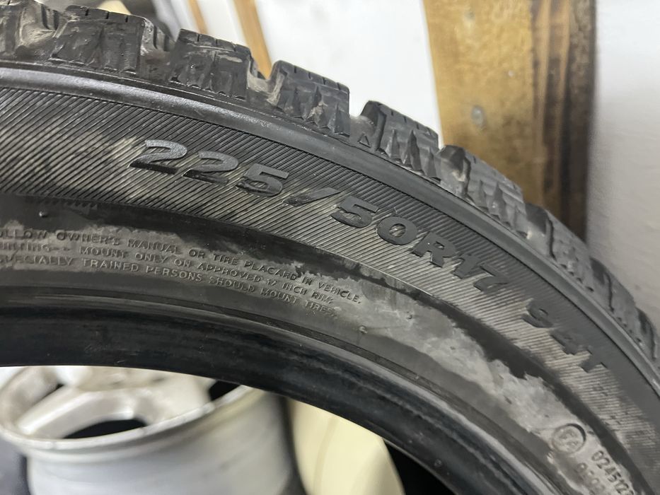 Продам комплект колёс 225/50/17