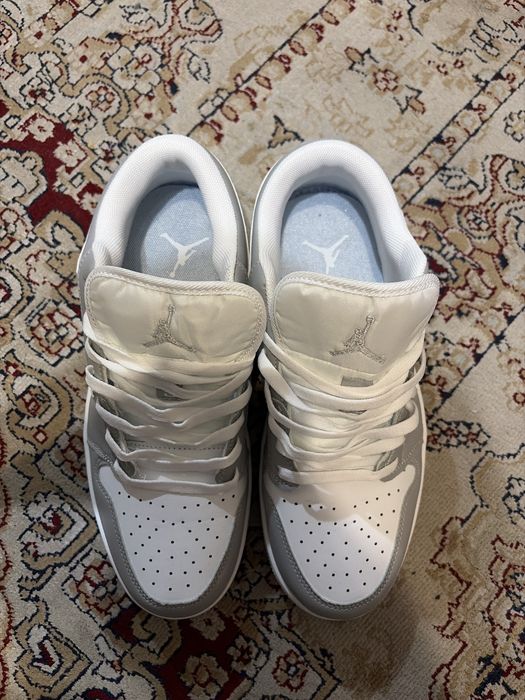 Кроссовки NIKE JORDAN 1