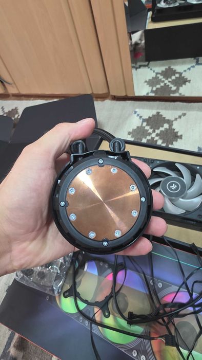 Vand Cooler Lichid/Aio/Apa NZXT KRAKEN X72 RGB