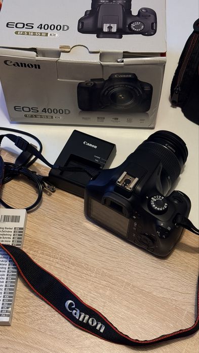 фотоапарат Canon EOS 4000D