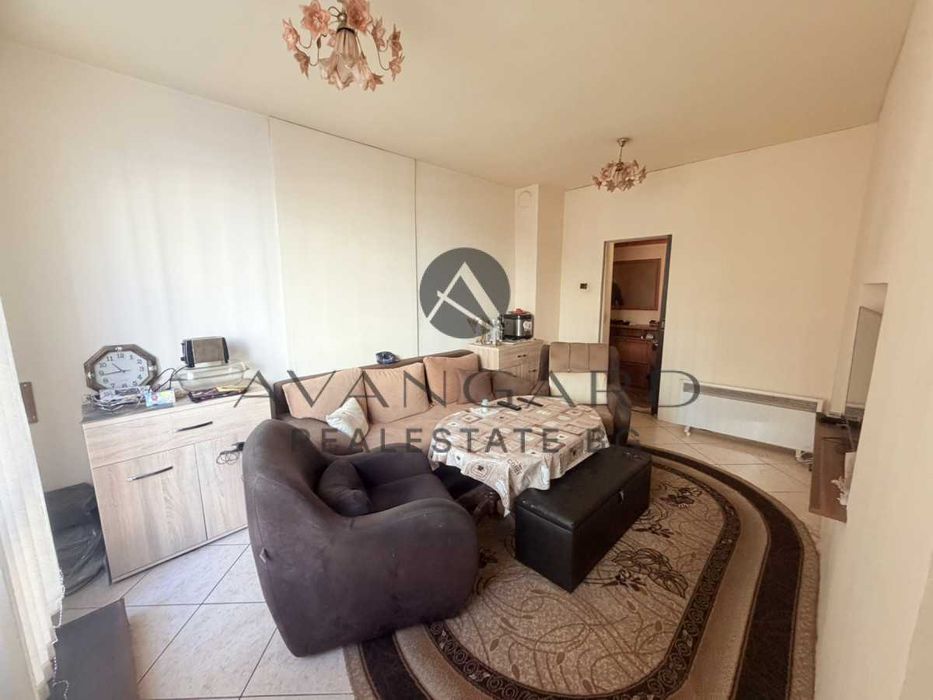 Продава се Тристаен апартамент в Пловдив, Център - 115 кв.м за 1153 €/кв.м - Снимка #2