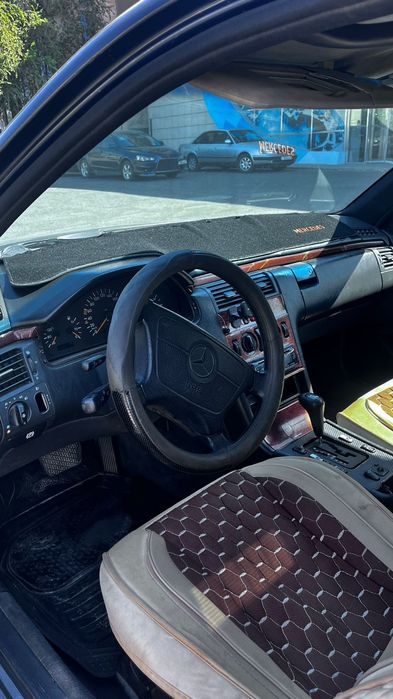 Овщивка мерс двер панел