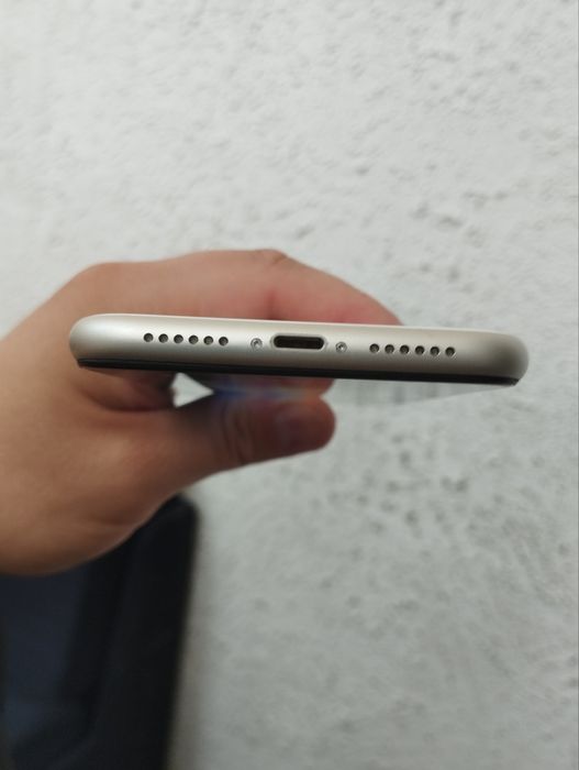 iPhone 11 64gb .