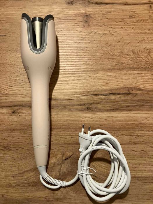 Маша Philips Auto Curler 8000 със SenseIQ технология