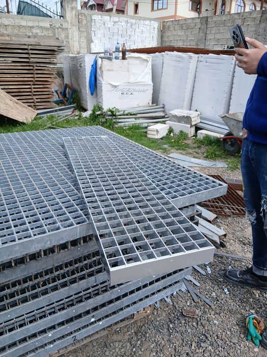 Trepte zincate galvanizate
