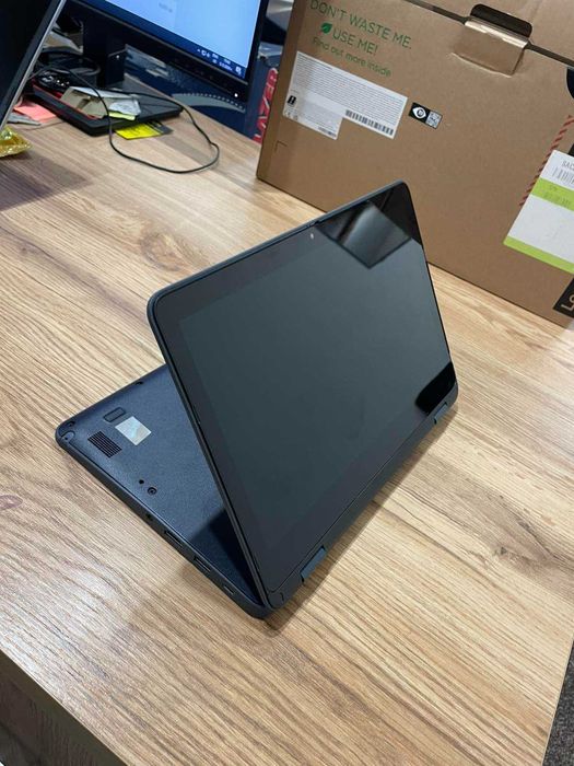 Лаптоп Lenovo 300W Yoga Gen 4  НОВ