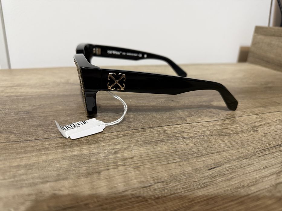 Ochelari de soare off white noi