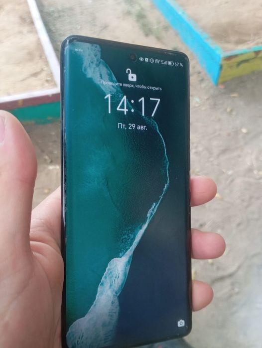 Продаю телефон HONOR 50