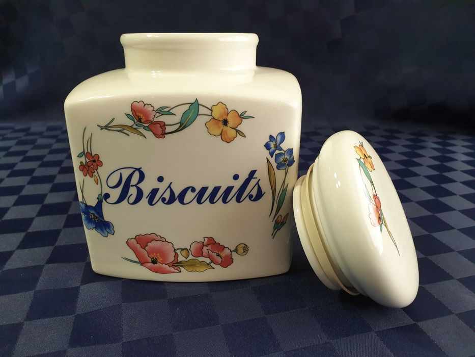 Плато steinmann tiefenfurt ,чинияVilleroy & Boch , халба,буркан