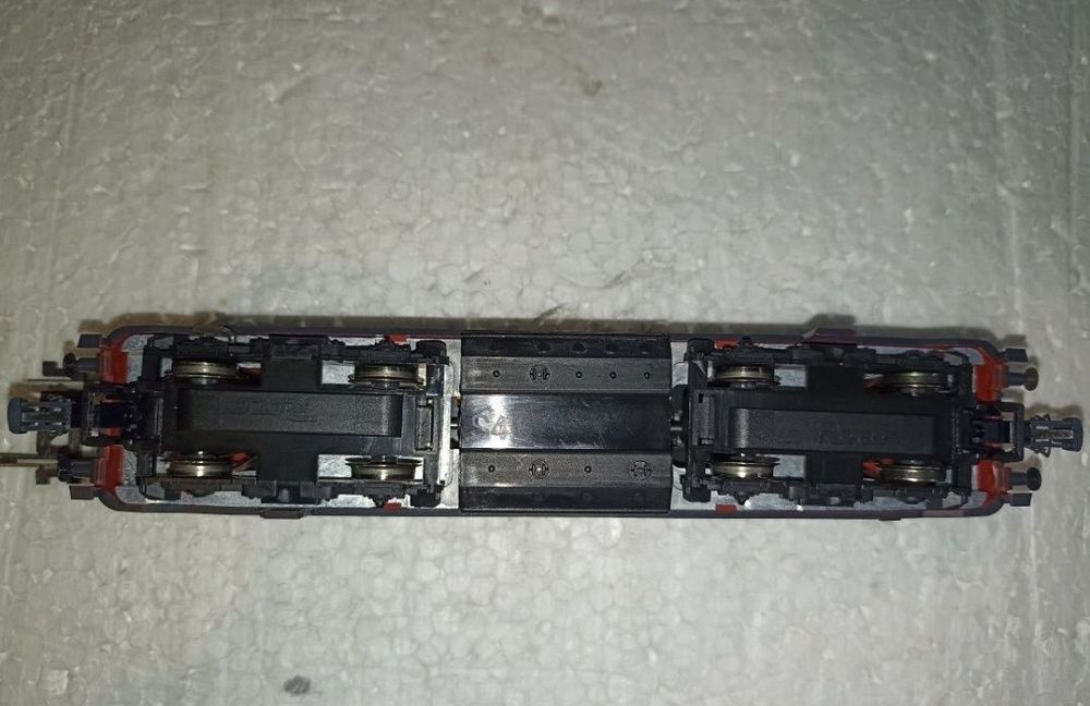 Locomotivă Roco BR 215 de colecție