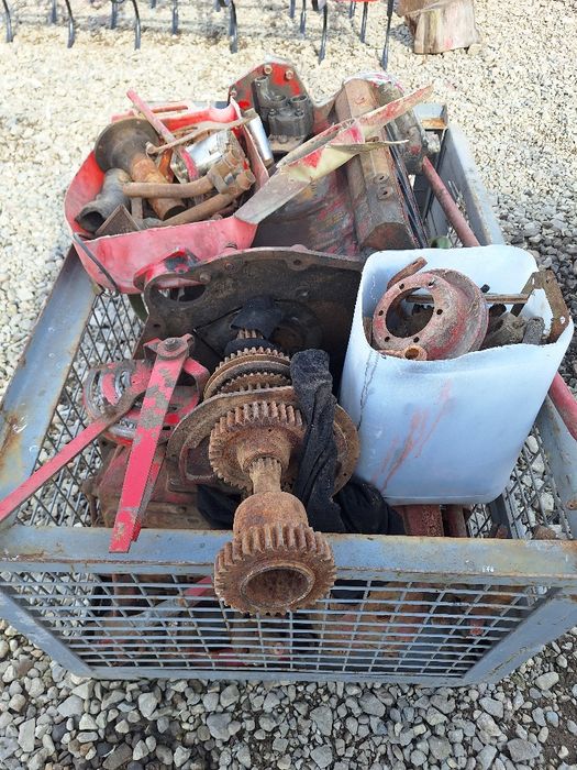 Tractor International 744 844 piese bloc motor pinion pinioane baie