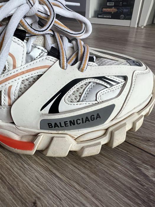 Balenciaga track orange