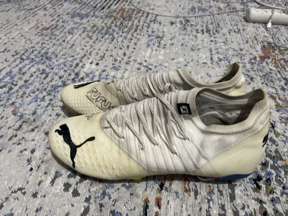 Бутсы и Сороконожки