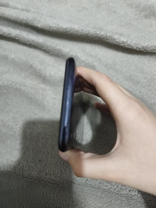 Смартфон Samsung Galaxy A50 (128 ГБ)