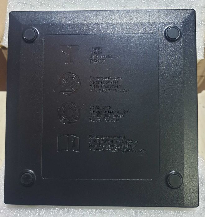 Внешний DVD-RW привод.