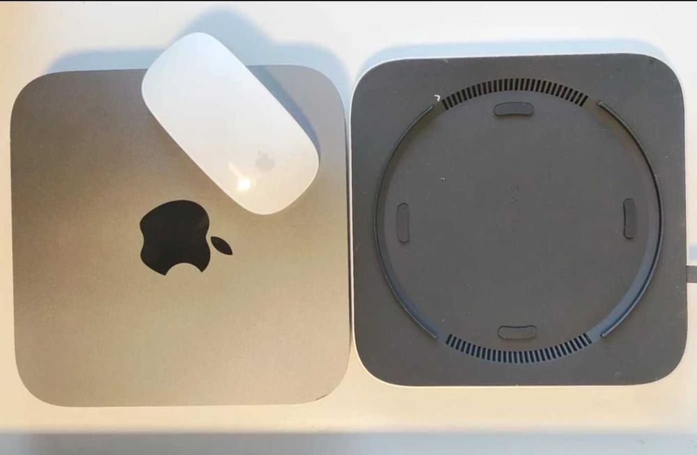 Apple Mini Mac 2018 + stand hub Satechi + magic mouse