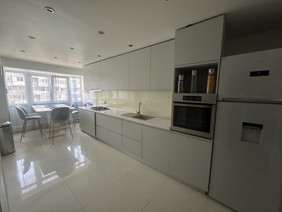 Apartament 3 camere langa Mega Mall proprietar