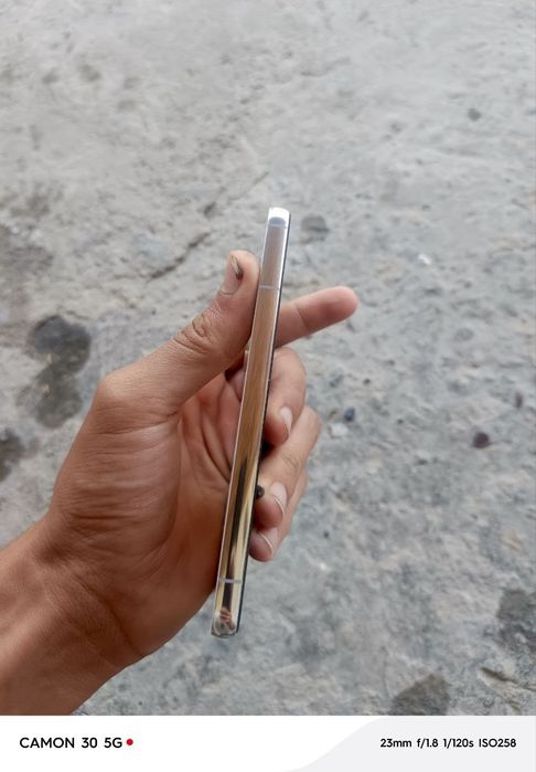 Samsung s22 5g 256 xiaomi iphone obmen bor