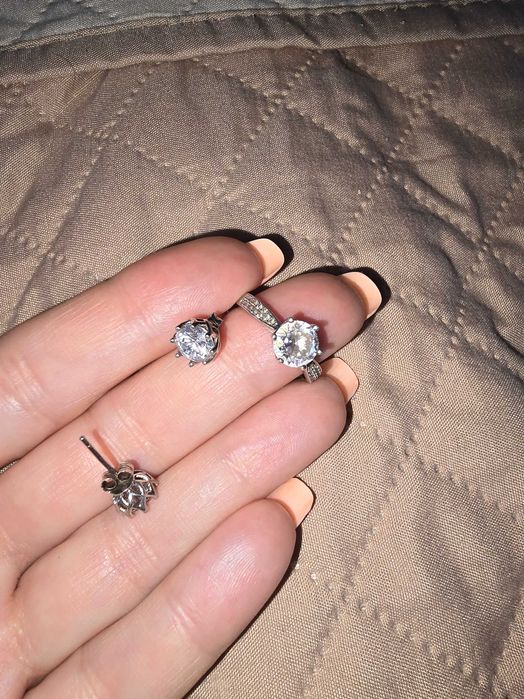 Сребърни обеци пръстени