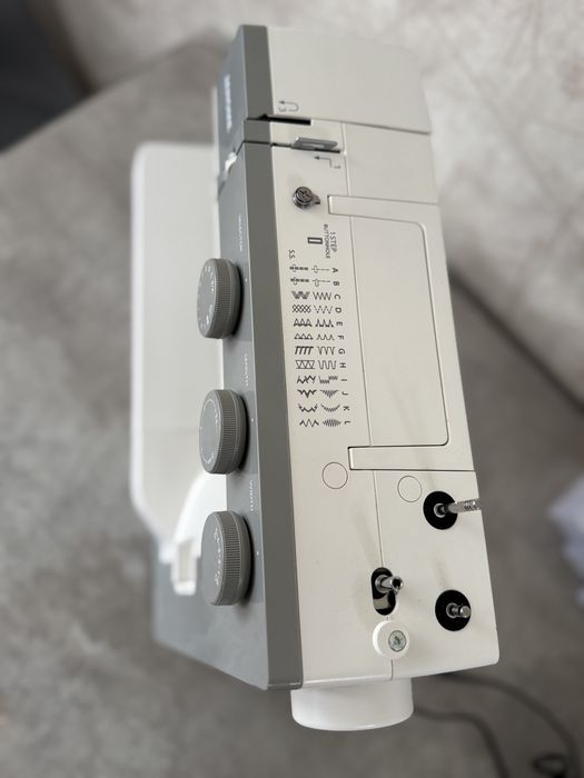 Швейная машинка janome