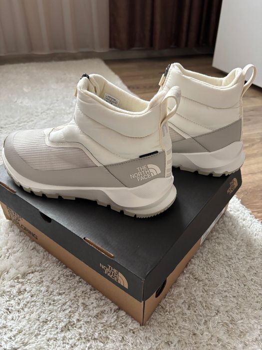 Нови непромокаеми апрески The North Face