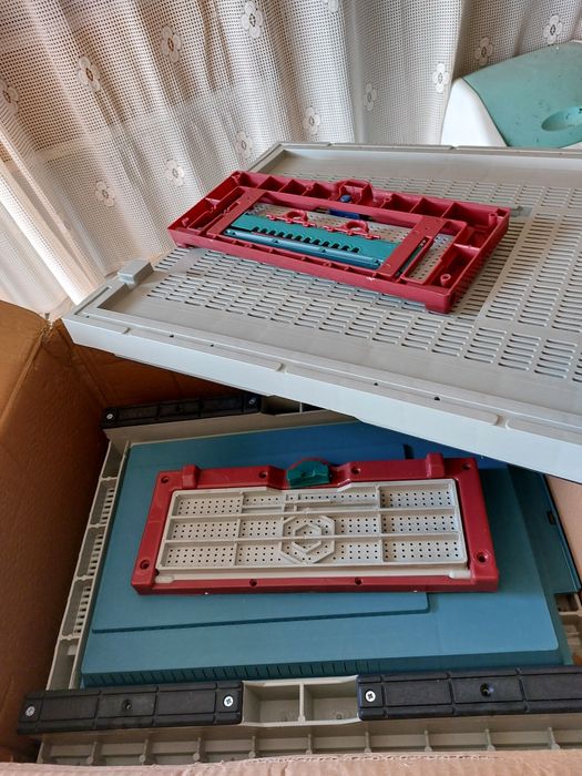 Пластмасови дъна кошери