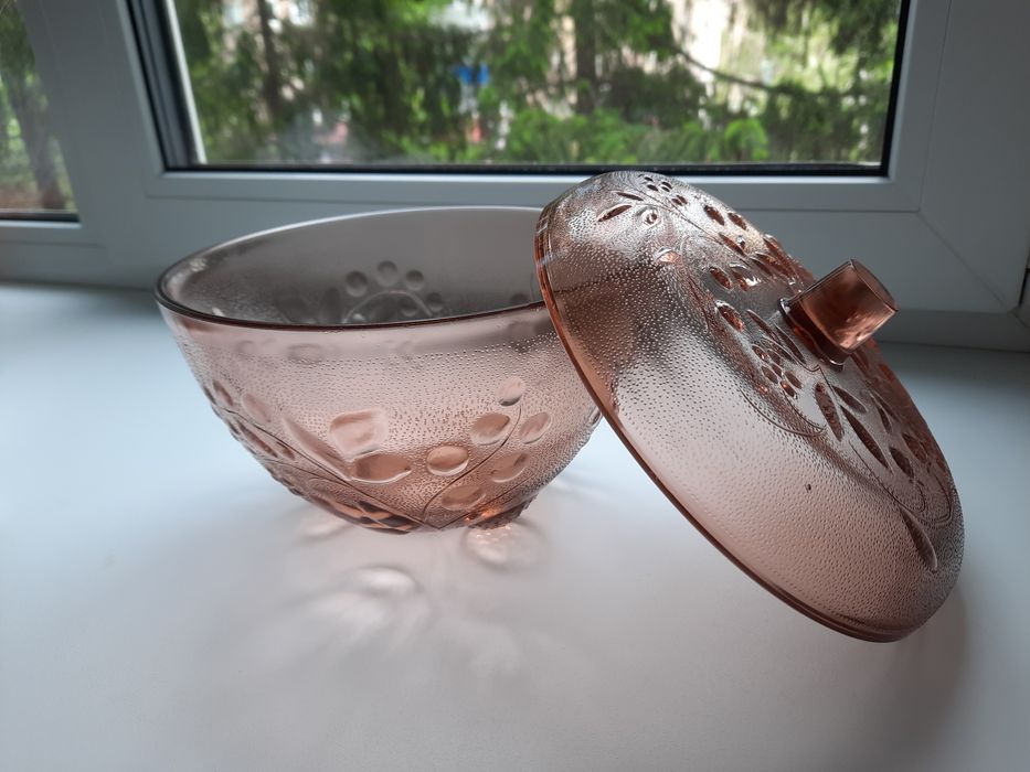 Чаша с крышкой (стекло)