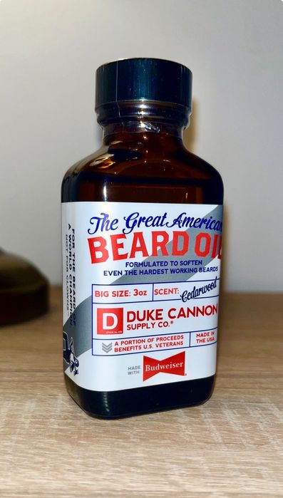 Ulei de barbă Duke Cannon Budweiser Fragrance