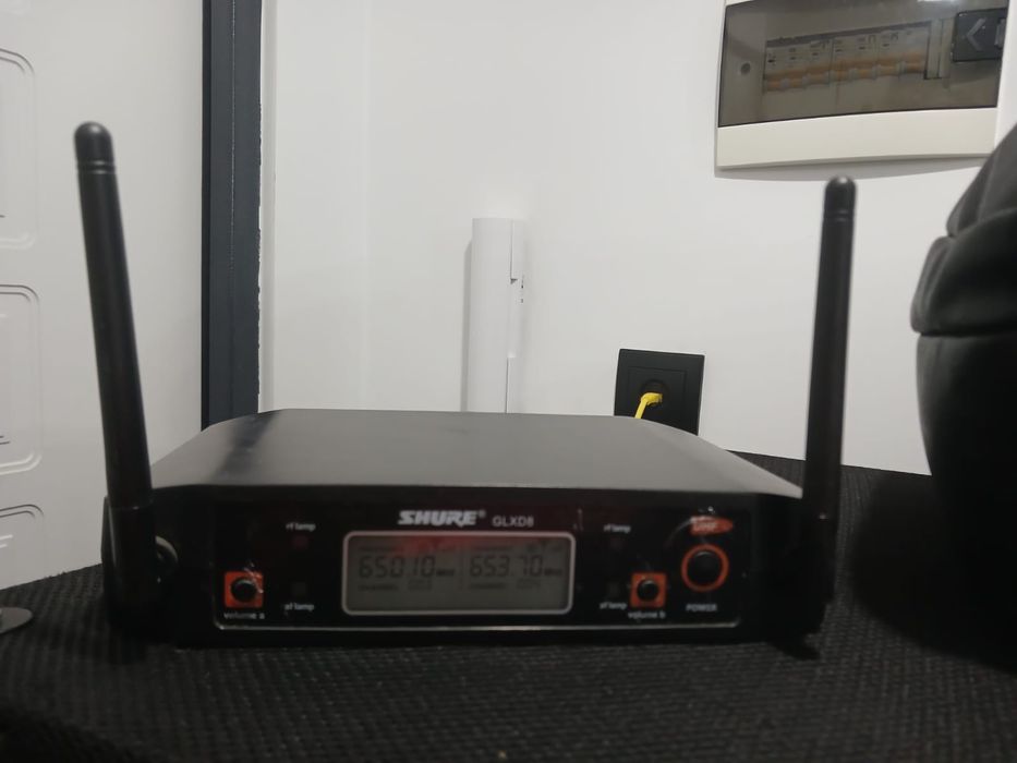 Радио микрофон Shure