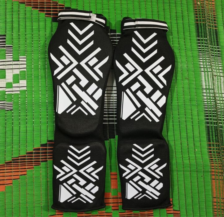 Tibiere pentru picioare, pentru kickboxing/MMA