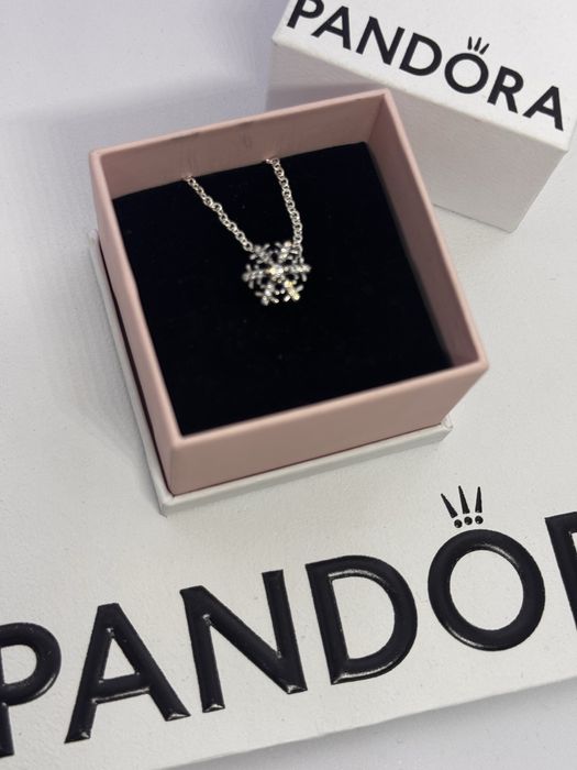 Pandora обеци Пандора