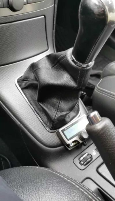 Маншон за скоростен лост за Тойота Авенсис T25 Toyota Avensis кожа