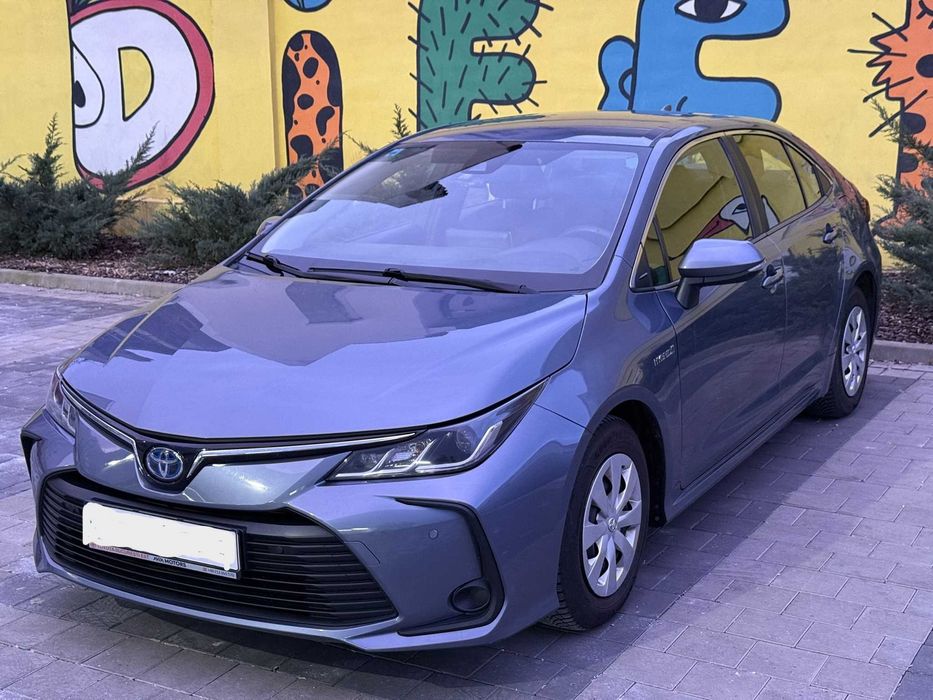 Toyota Corolla Sedan 1.8 HSD Business Hybrid