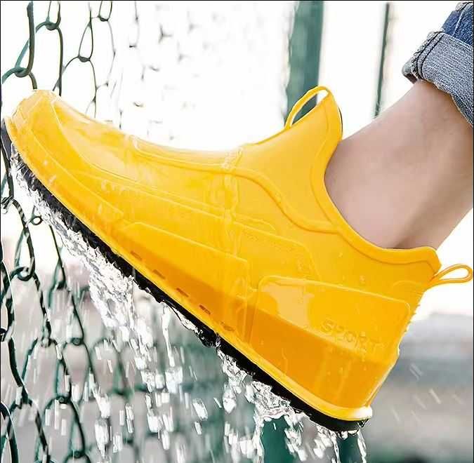 Резиновые боты, калоши