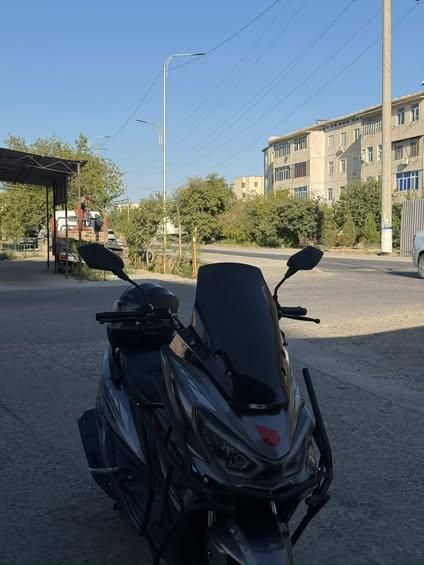 Скутер тигер почти янги