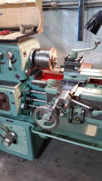 Токарь, токарные работы