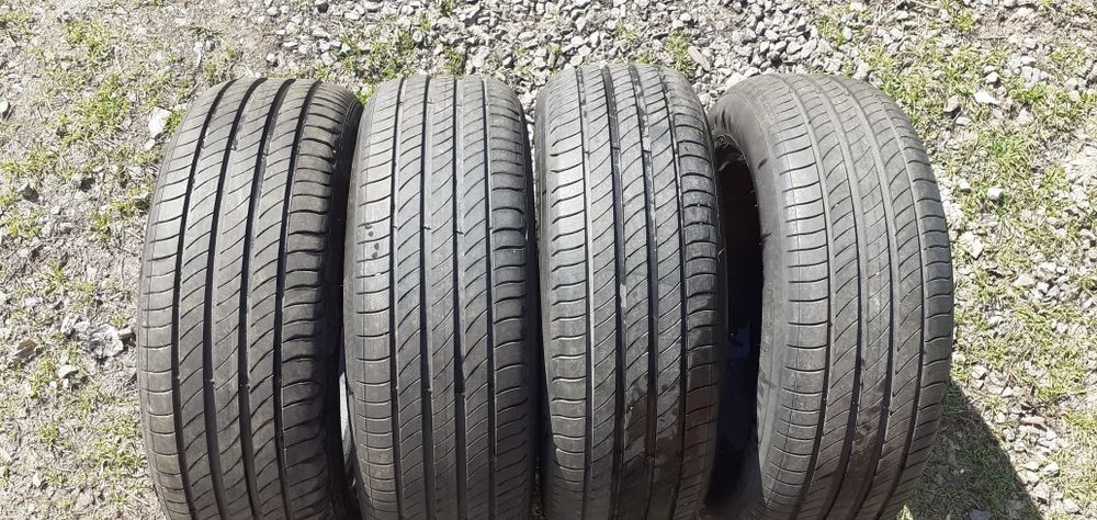 Vând 4 anvelope Michelin