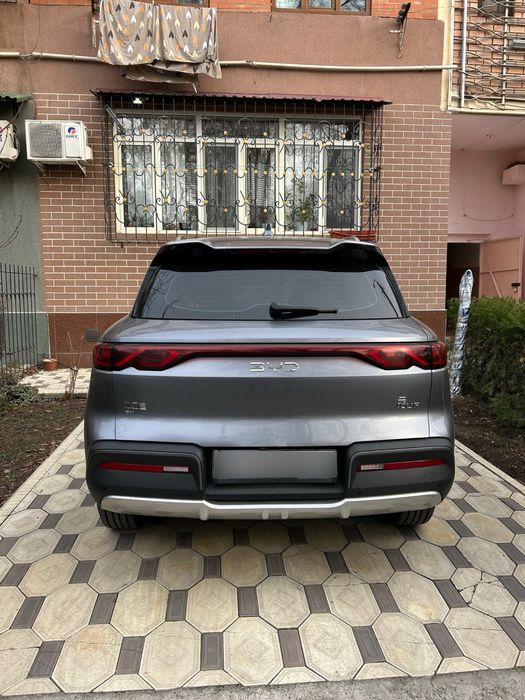 BYD Yuan up 2024 год