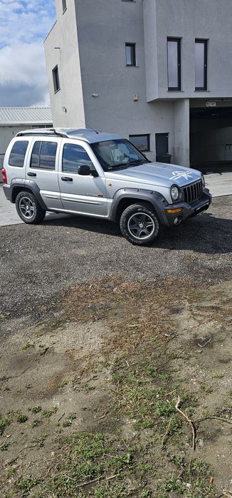 De vânzare Jeep cherokee kj 2.5