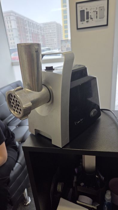 Продается мясорубка Moulinex