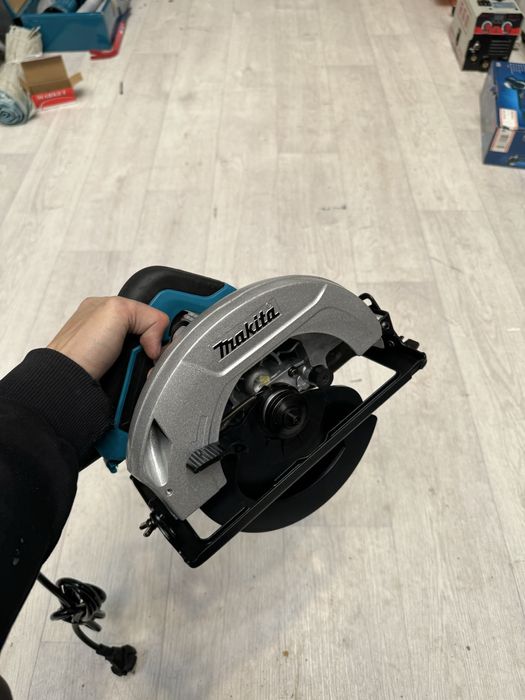 Пчелка Makita 185mm