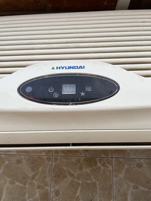 Aer conditionat Hyundai 12000 btu functional
