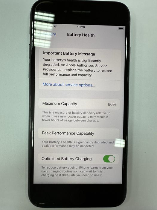 iPhone 7 - 32 GB, impecabil cu accesorii originale