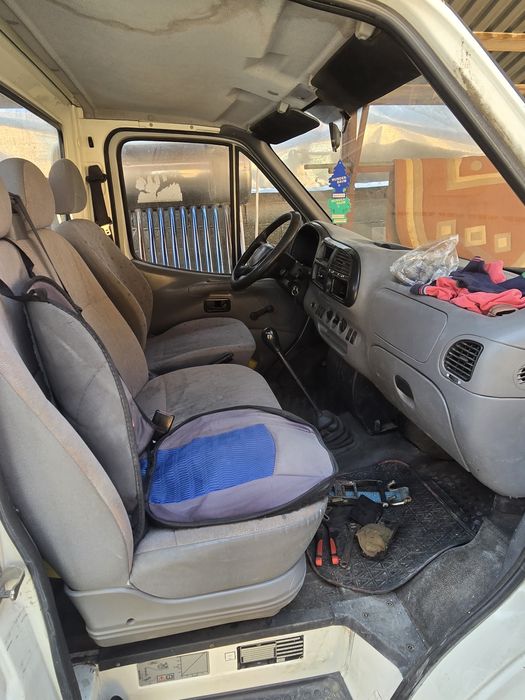 Autoutilitară ford 220 mii km