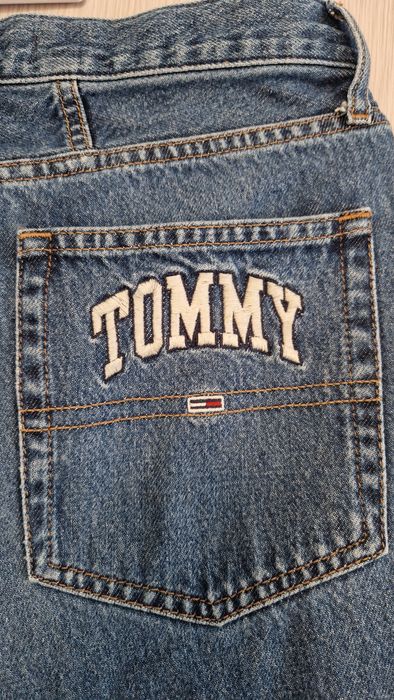 Оригинални дънки Tommy Jeans